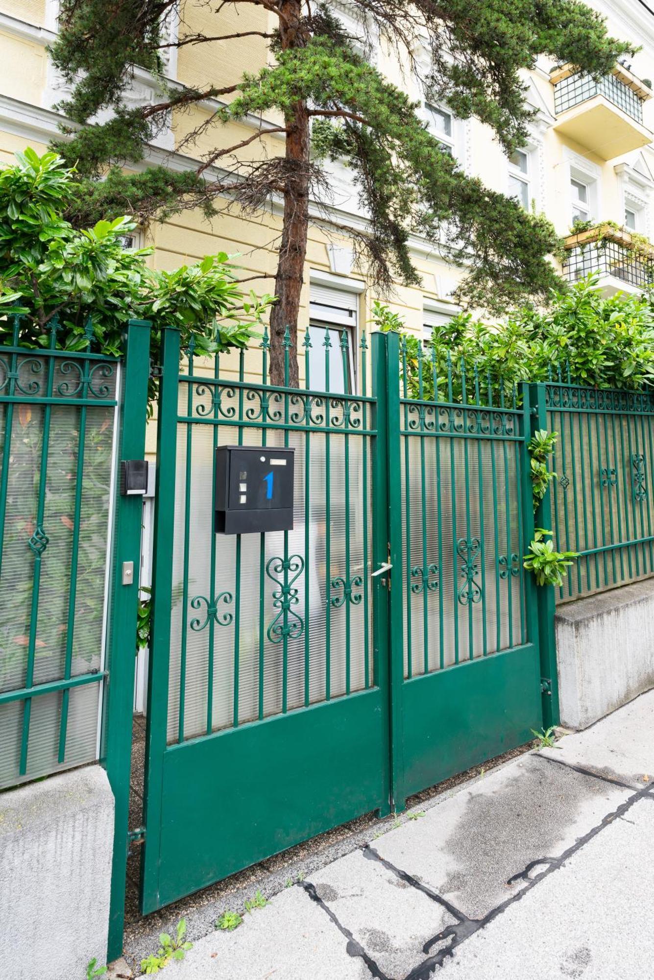 Central Living Apartments - Wielemansgasse Viena Exterior foto
